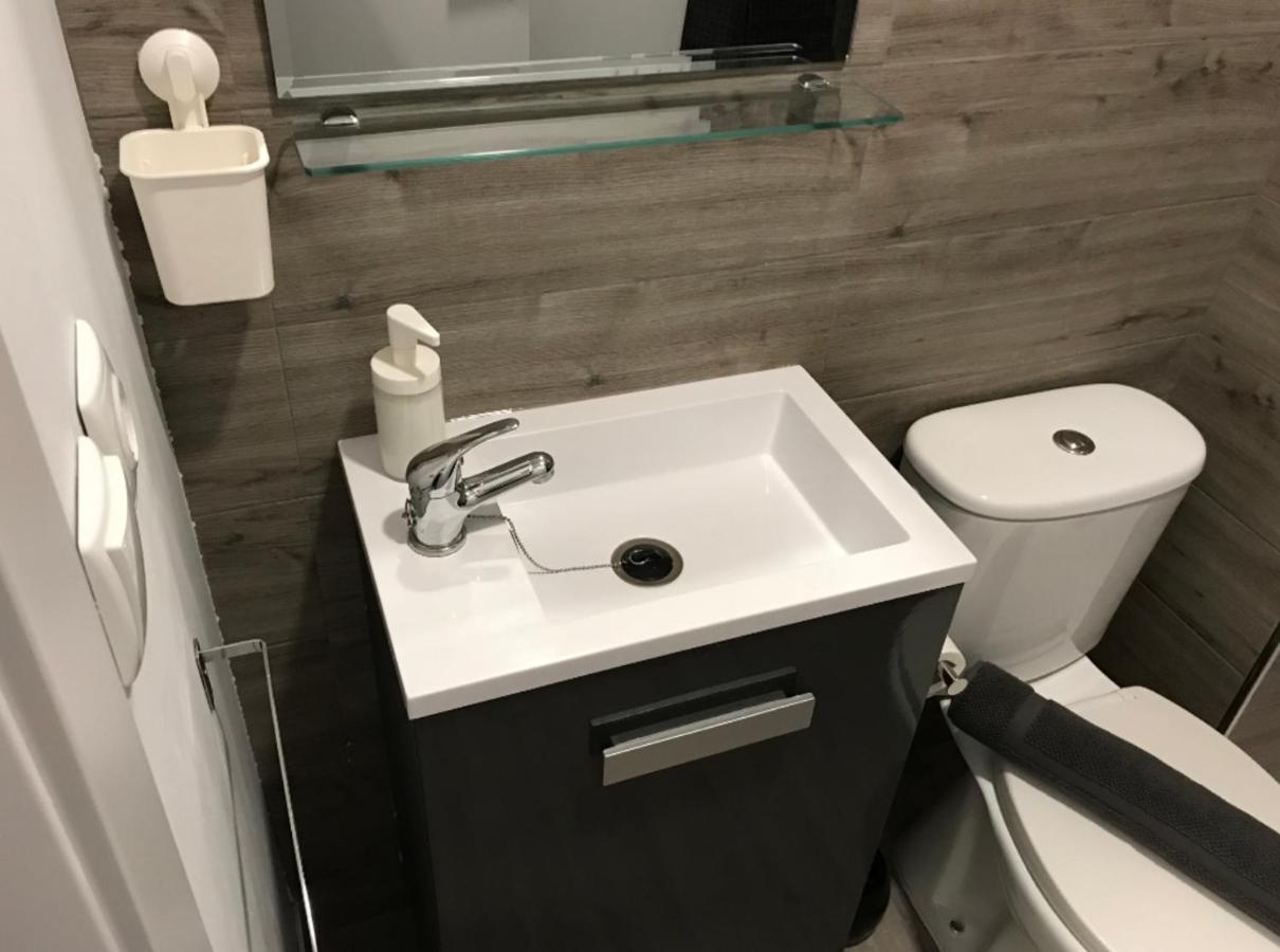ולנסיה Pequeno Alojamiento Con Mini Piscina - No Climatizada מראה חיצוני תמונה